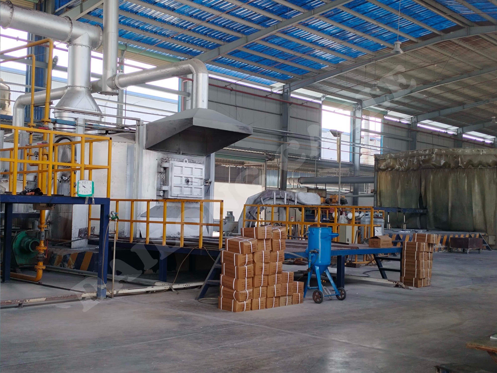 Aluminum casting machine