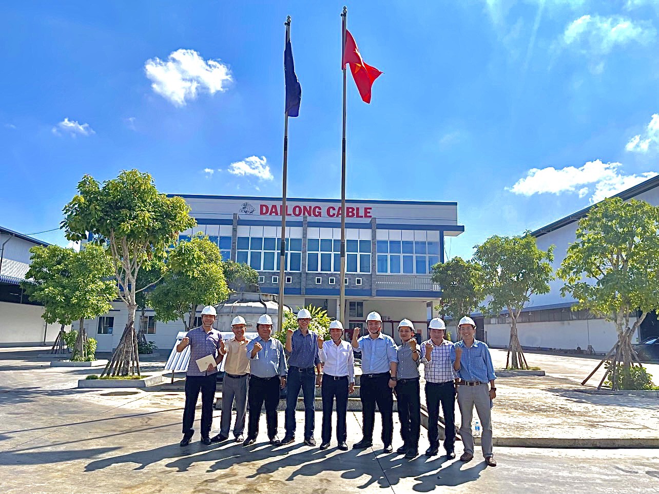 DAI LONG TRADING MANUFACTURING ELECTRIC WIRE AND CABLE CO., LTD SUPPLIES WIRES FOR 500KV QUANG TRACH – QUYNH LUU, QUYNH LUU – THANH HOA LINE PROJECT